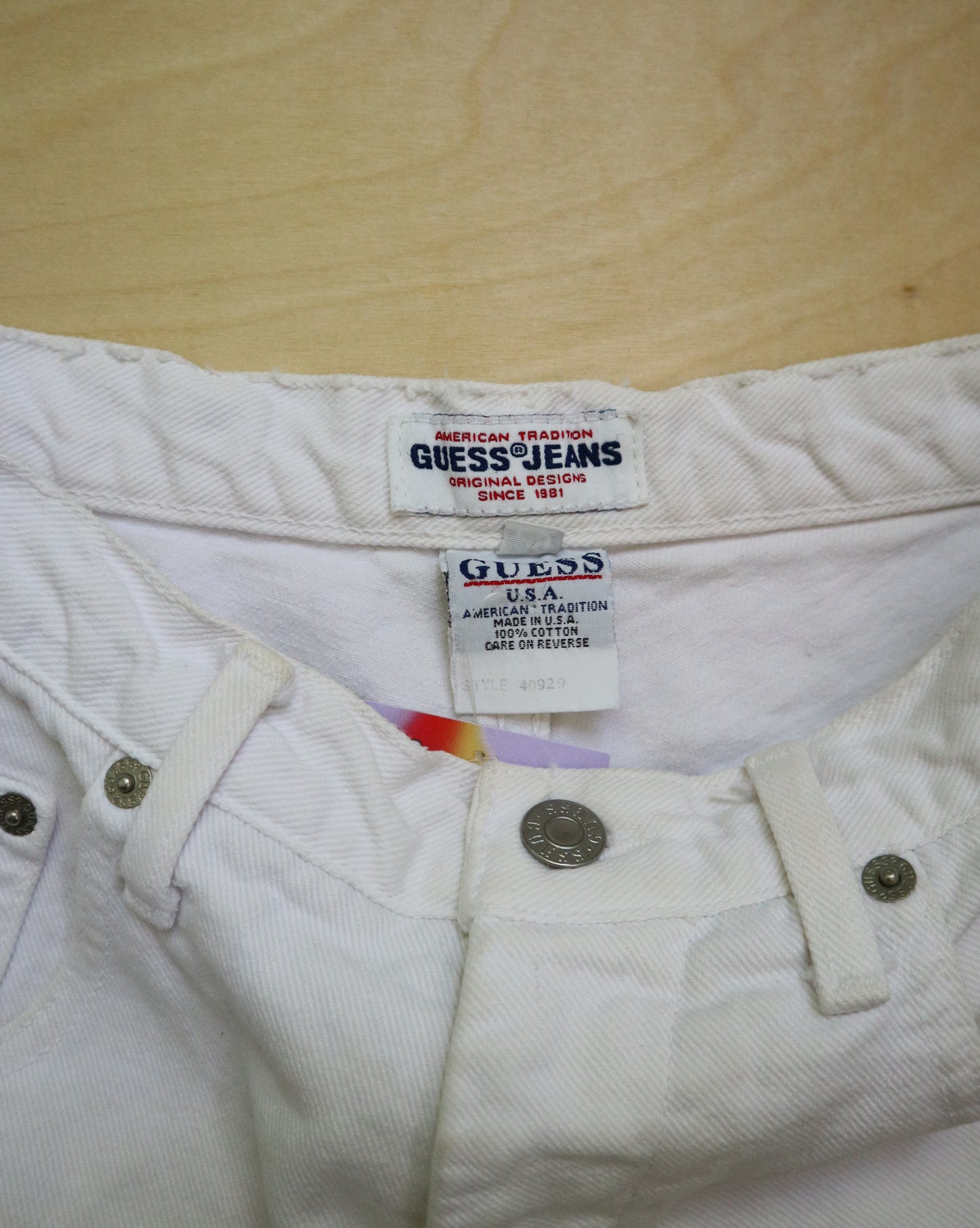 Vintage White Guess Jeans Shorts (28”)