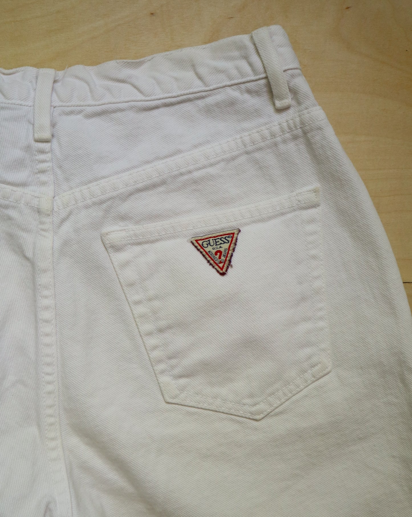 Vintage White Guess Jeans Shorts (28”)