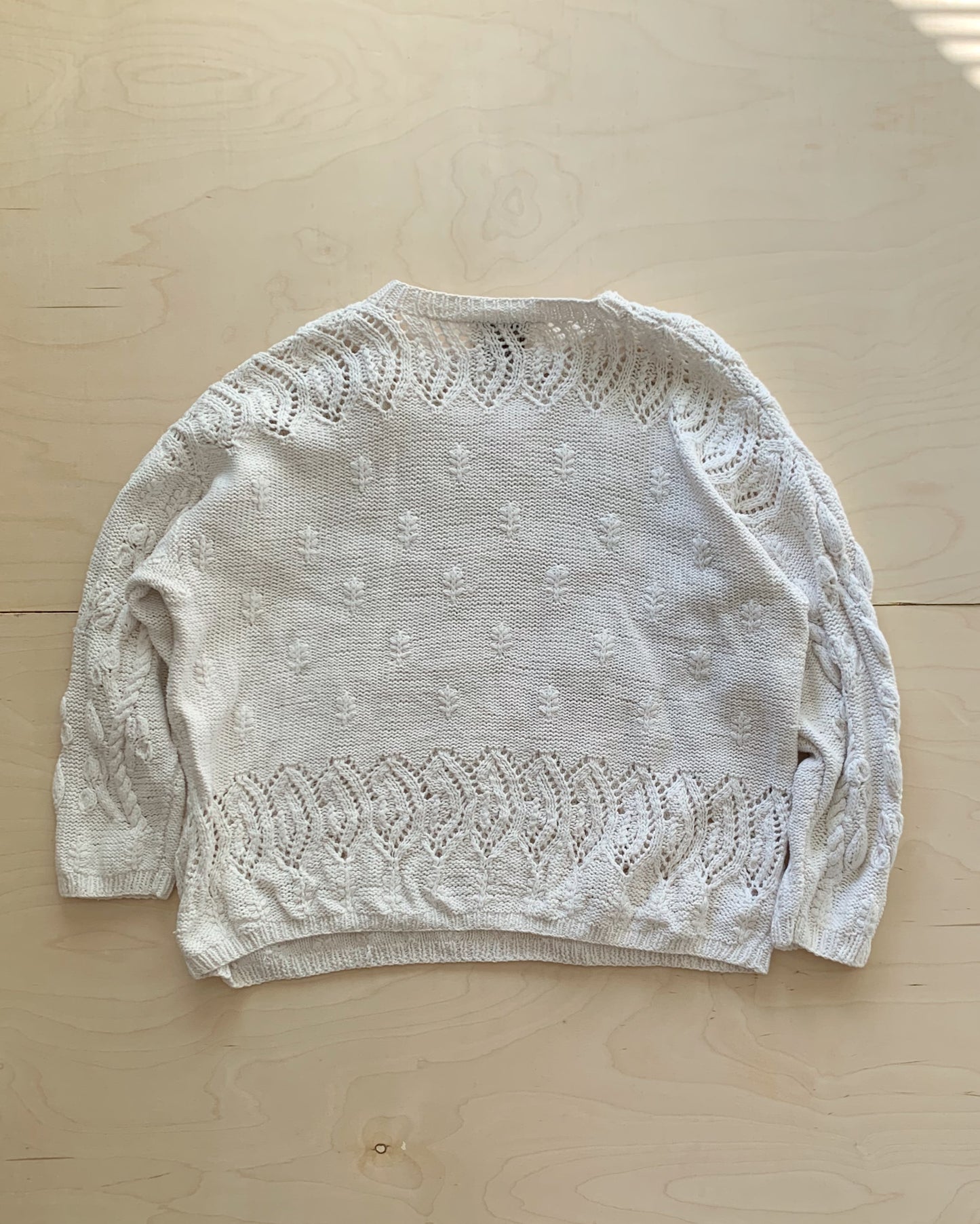 Vintage Knit Embroidered Sweater (L/XL)