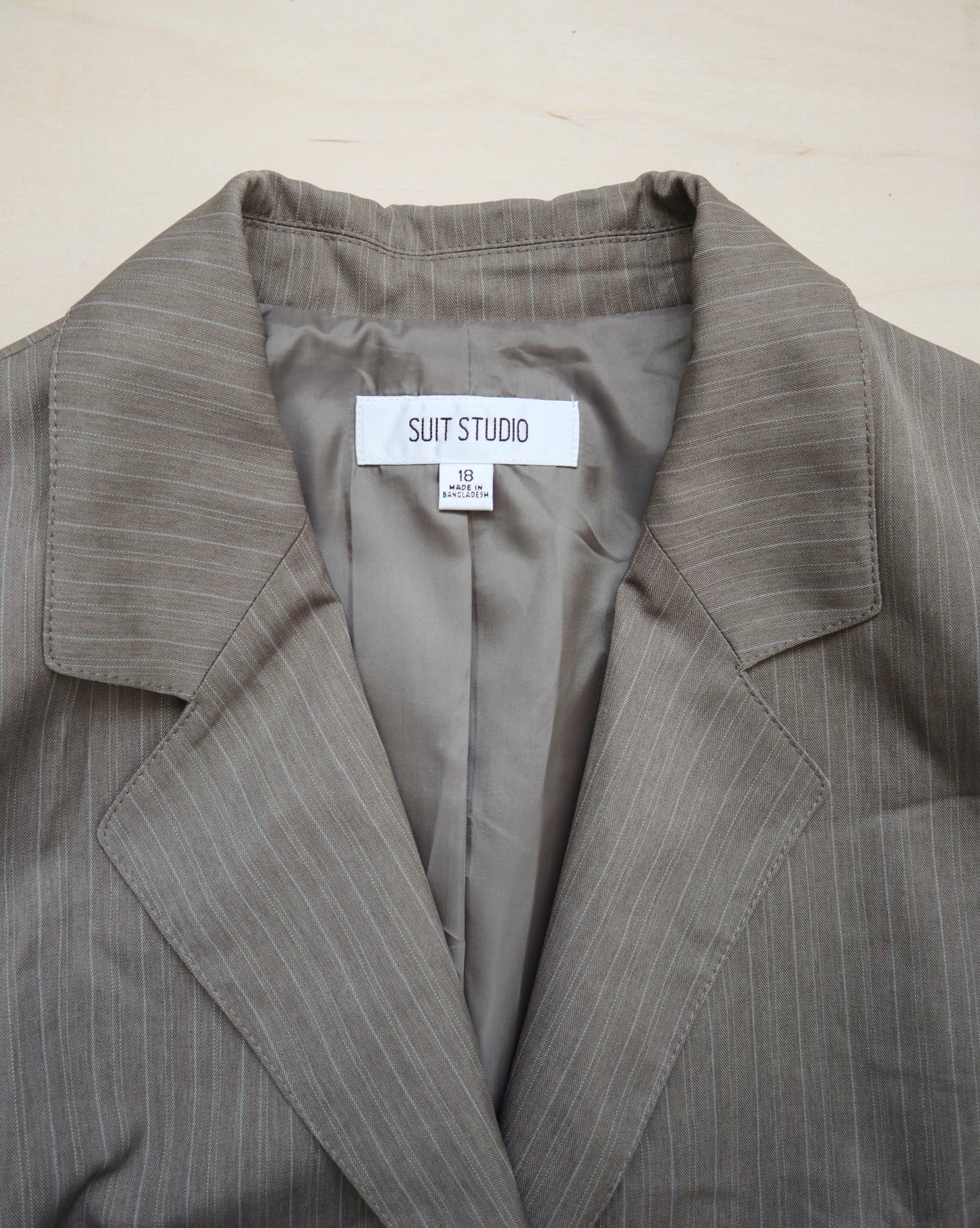 Vintage Pinstriped Neutral Blazer (L/XL)